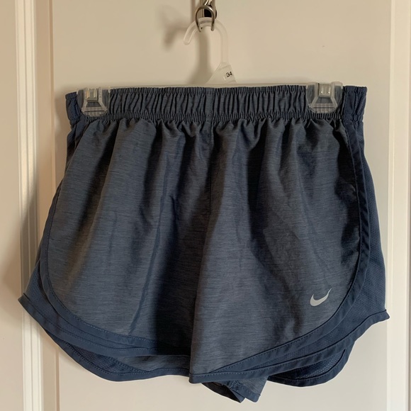 Nike Pants - Womens Nike Medium Dri-Fit shorts